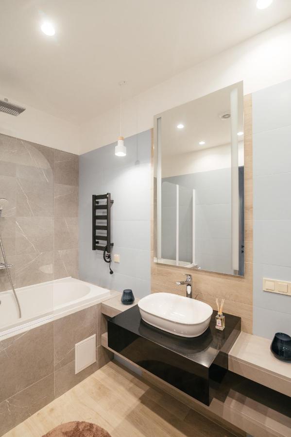 Pearl Premium Apartments 3 基輔 外观 照片