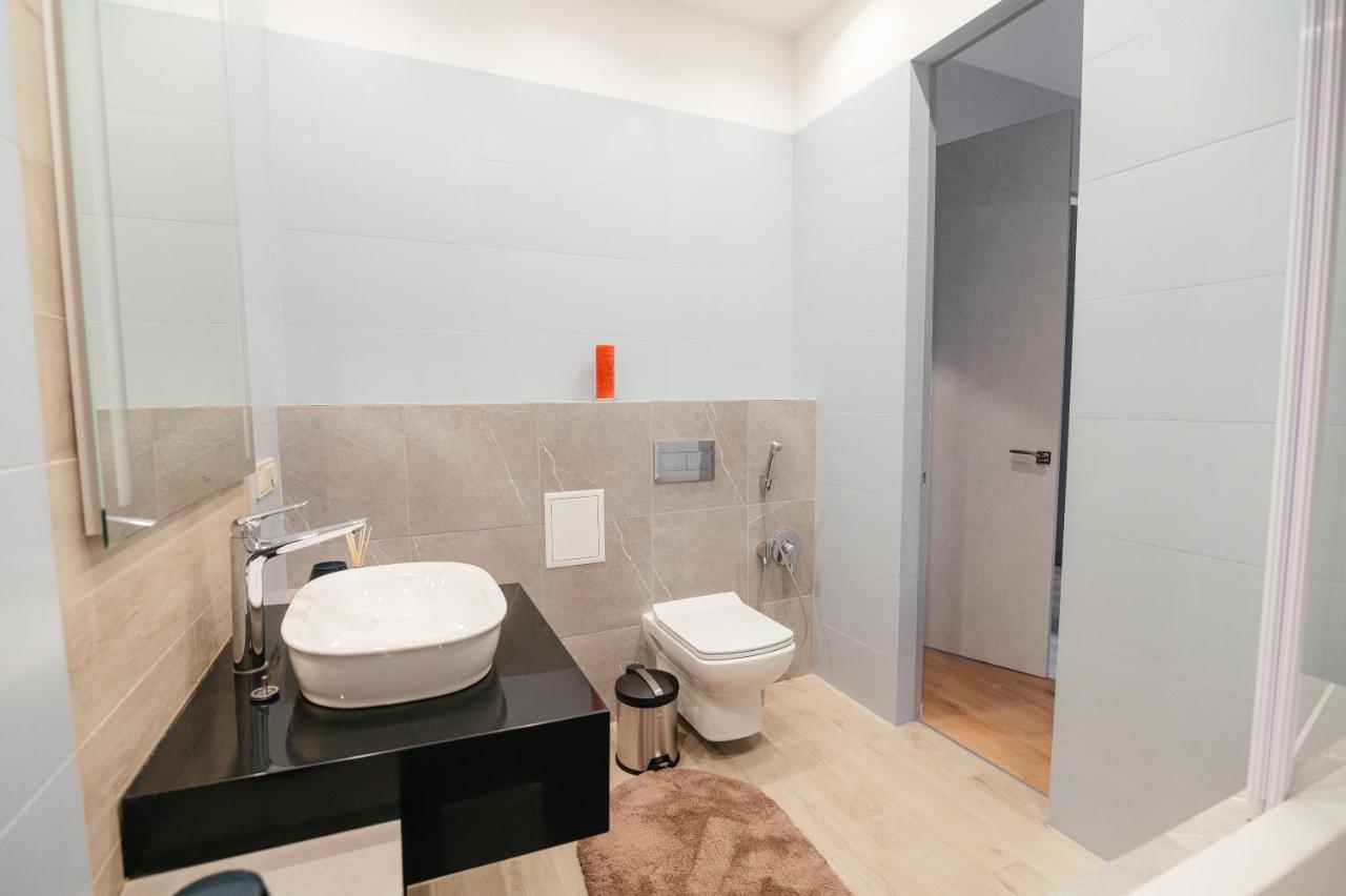 Pearl Premium Apartments 3 基輔 外观 照片