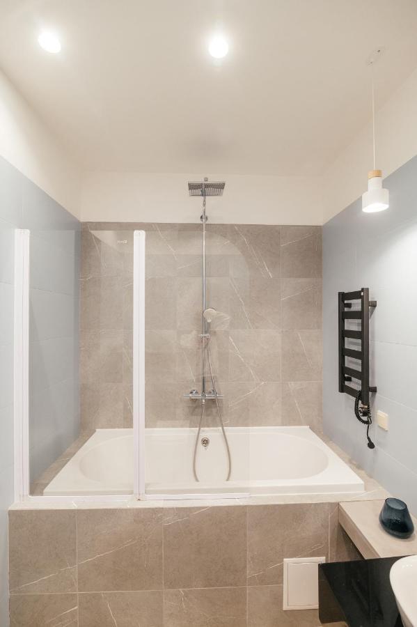 Pearl Premium Apartments 3 基輔 外观 照片